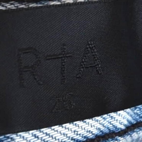 RtA Los Angeles Distressed Cutoff Shorts Size 26 Light Wash Frayed Hem Ripped Gr - Picture 5 of 11